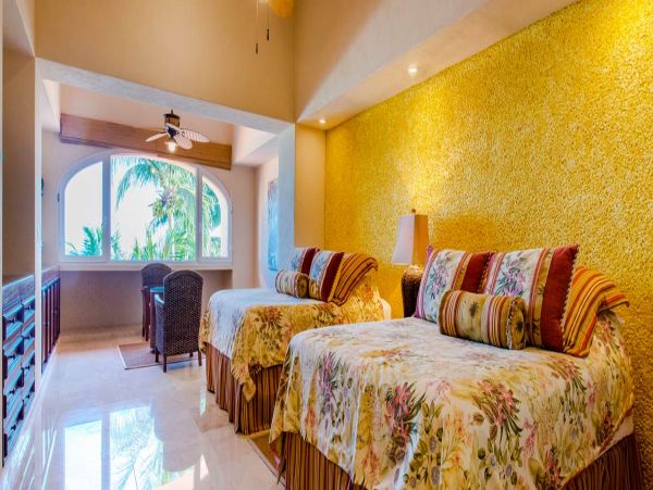 Cancun Home 990325