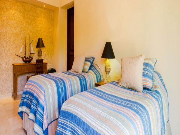 Cancun Home 990325