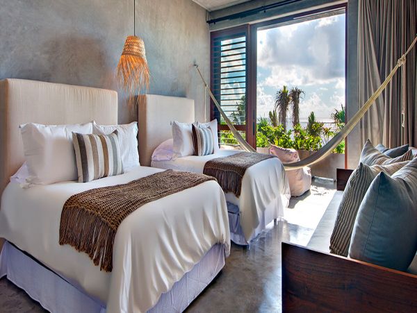 Cancun Home 990326