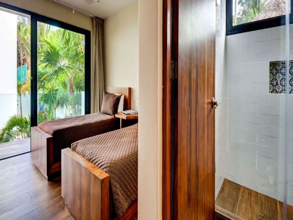 Cancun Home 990334