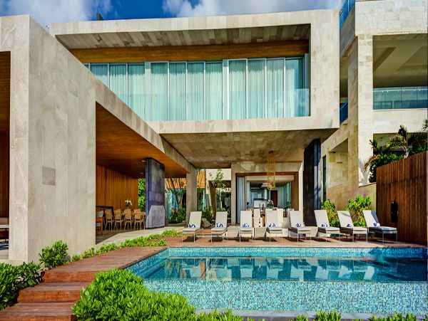 Cancun Home 990335