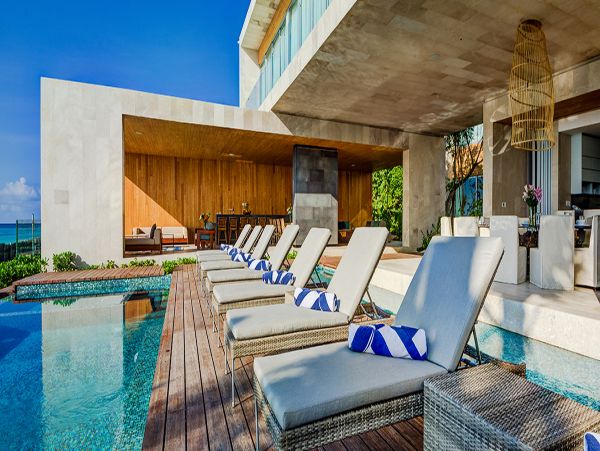 Cancun Home 990335