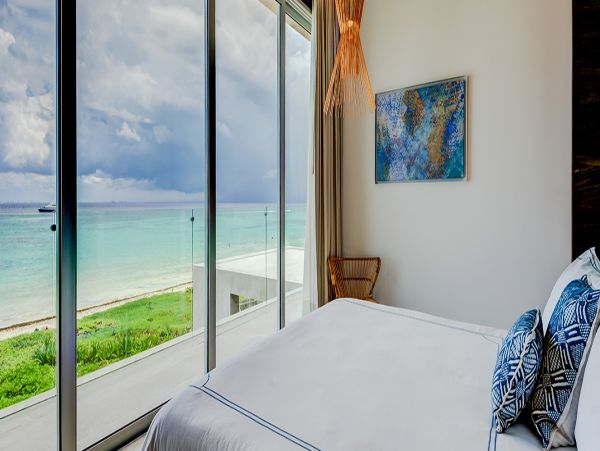 Cancun Home 990335