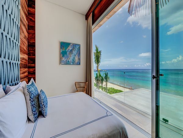 Cancun Home 990335