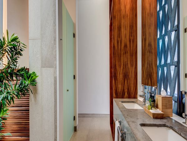 Cancun Home 990335