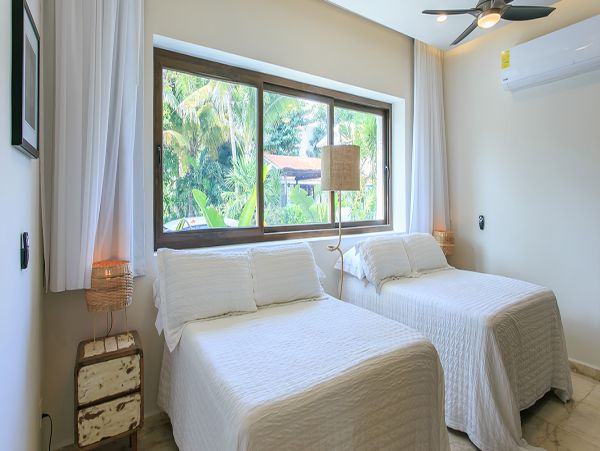 Cancun Home 990336