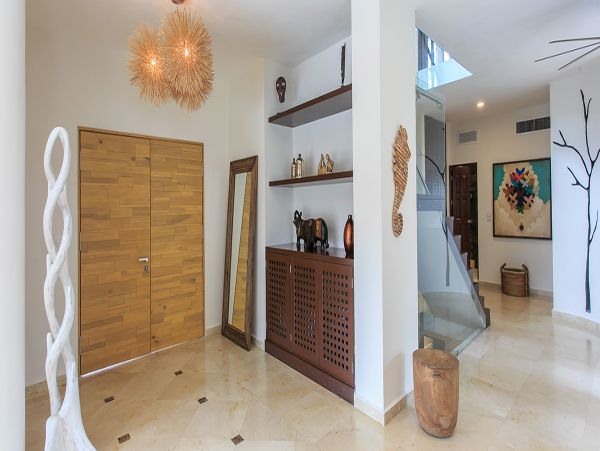 Cancun Home 990336