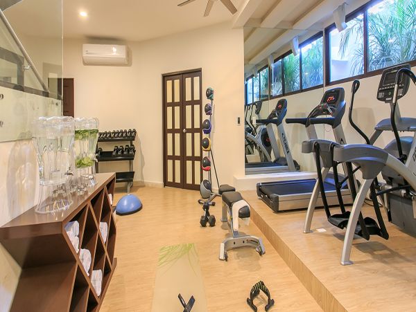 Cancun Home 990336