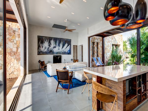Cancun Home 990338