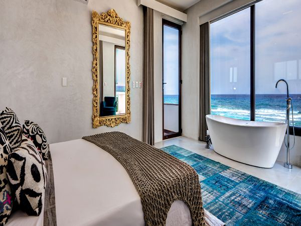 Cancun Home 990338