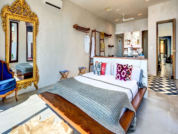 Cancun Home 990338
