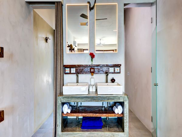 Cancun Home 990338
