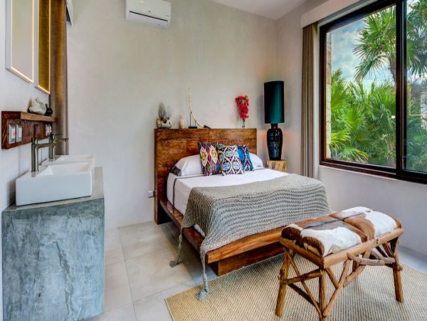 Cancun Home 990338