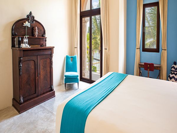 Cancun Home 990342