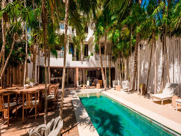 Cancun Home 990343