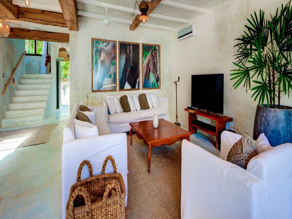 Cancun Home 990343