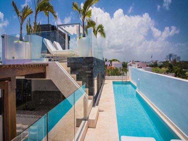 Cancun Home 990344