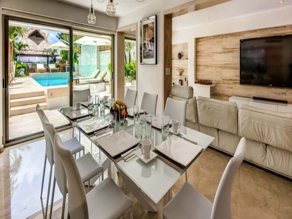 Cancun Home 990344