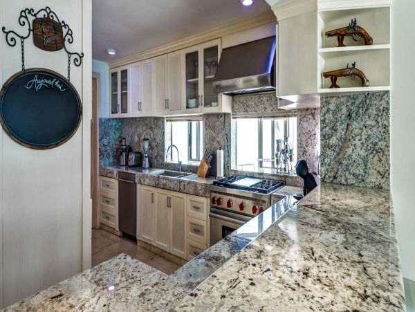 Cancun Home 990344