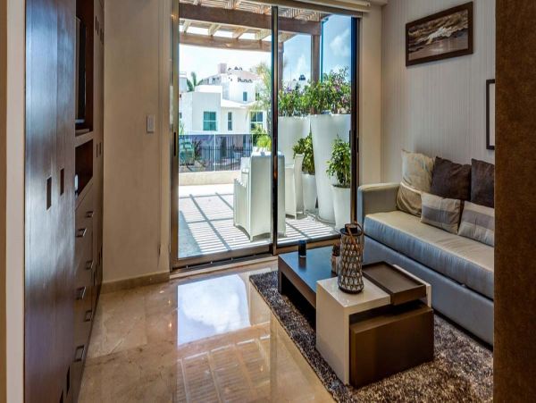 Cancun Home 990344