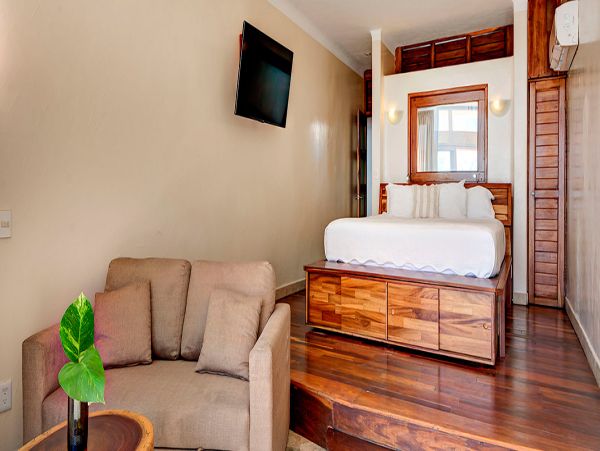 Cancun Home 990346