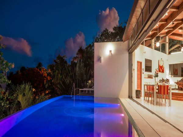 Cancun Home 990348