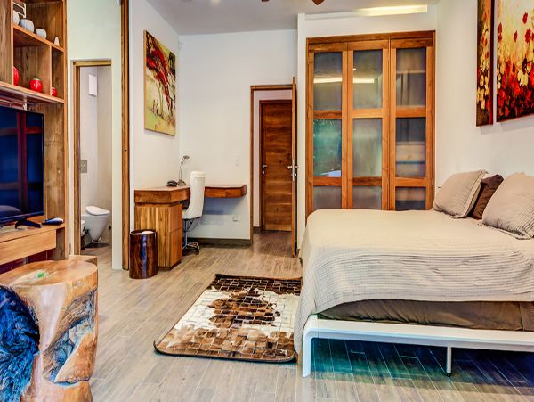 Cancun Home 990348