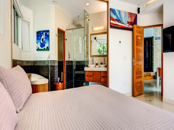 Cancun Home 990348