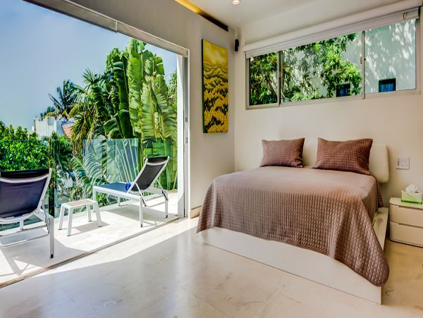 Cancun Home 990348