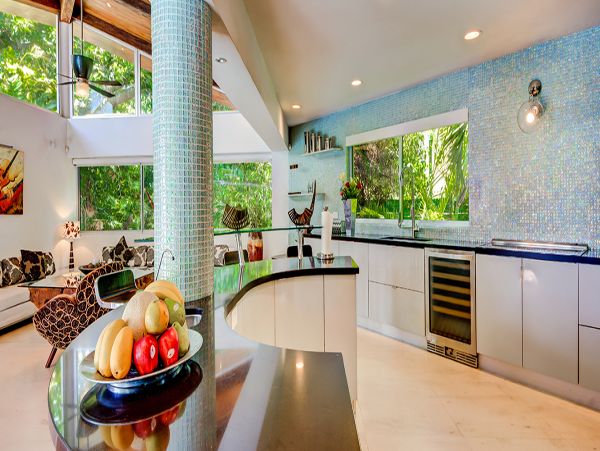 Cancun Home 990348