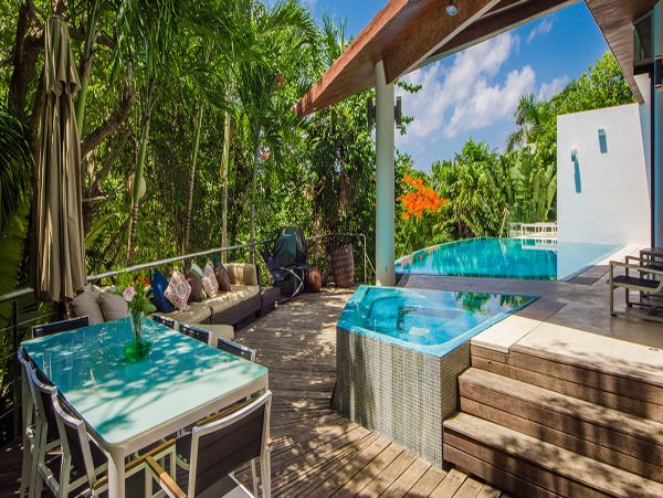 Cancun Home 990348