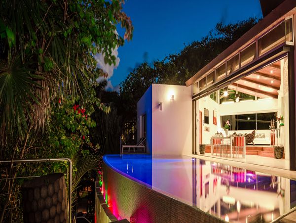 Cancun Home 990348