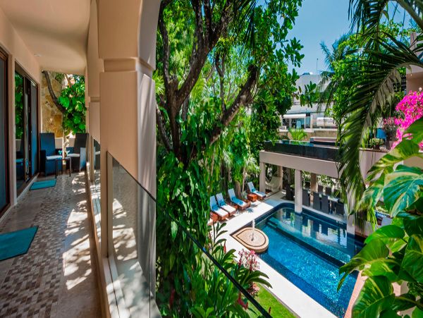 Cancun Home 990351