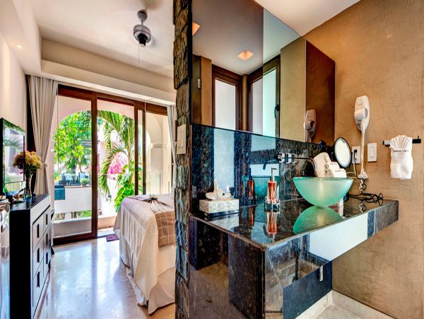 Cancun Home 990351
