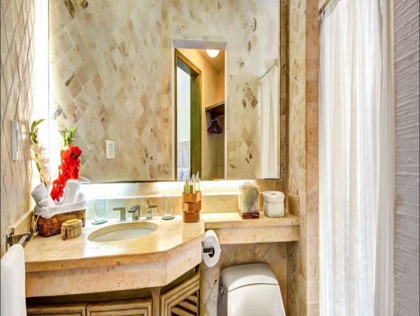Cancun Home 990352