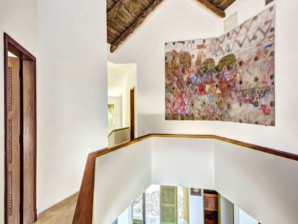 Cancun Home 990352