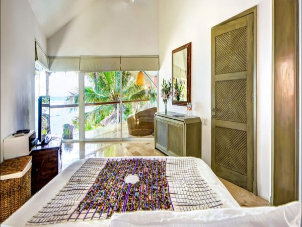 Cancun Home 990352