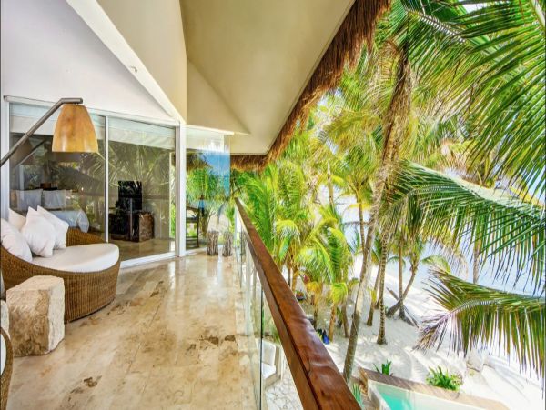 Cancun Home 990352