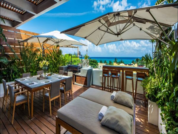 Cancun Home 990353