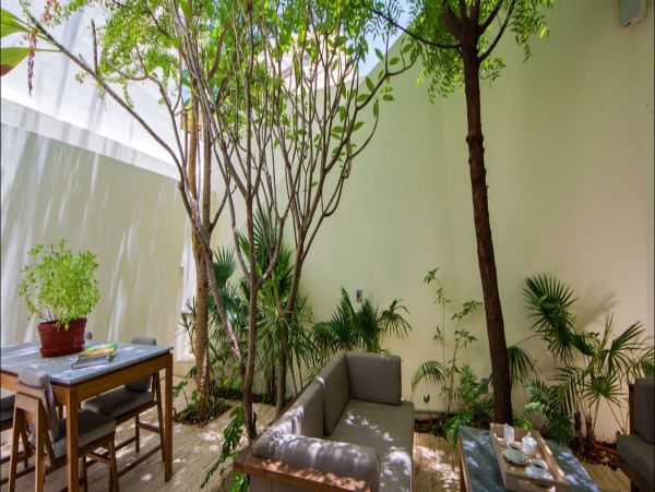 Cancun Home 990353
