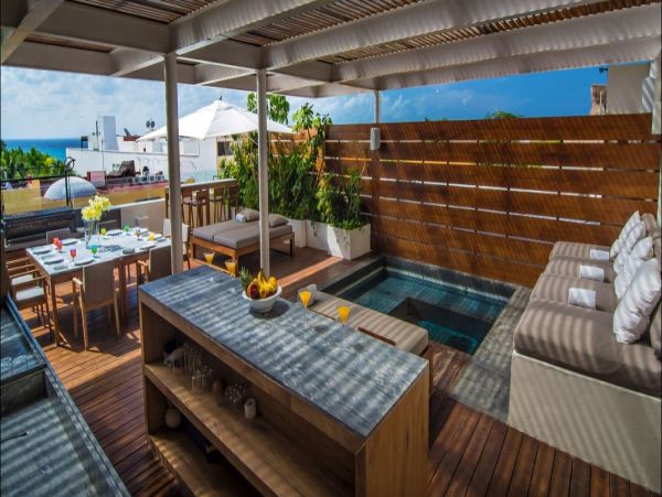 Cancun Home 990353