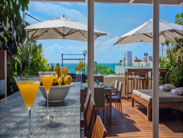Cancun Home 990353