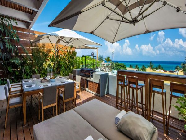 Cancun Home 990353