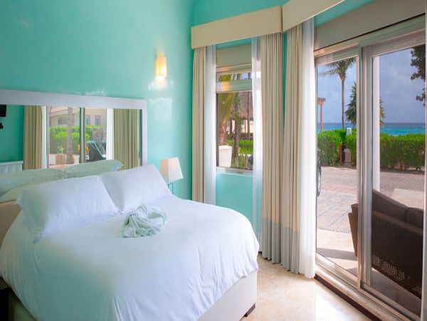 Cancun Home 990354