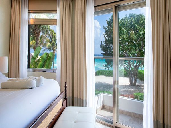 Cancun Home 990354