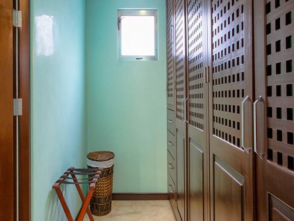 Cancun Home 990354