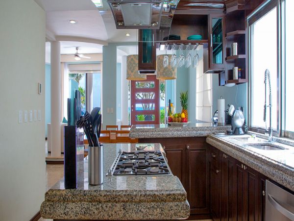 Cancun Home 990354