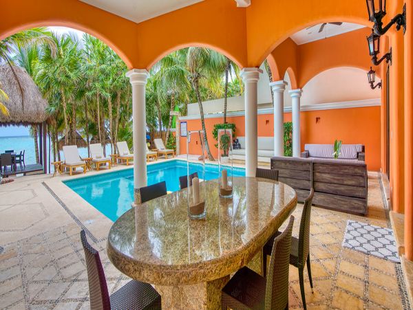 Cancun Home 990355