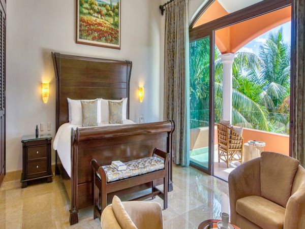 Cancun Home 990355