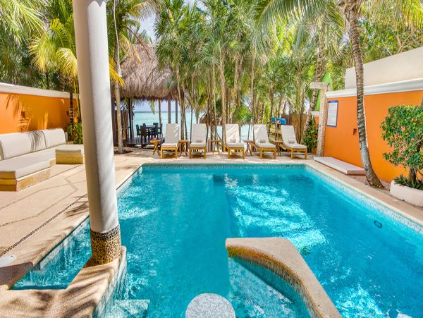 Cancun Home 990355